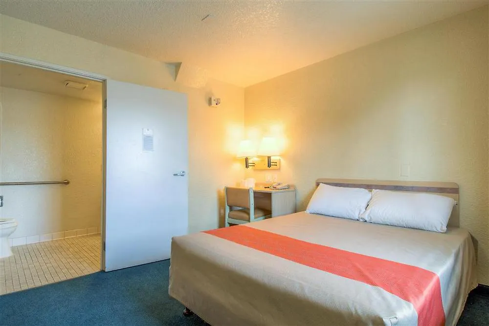 Hotel Motel 6-Anaheim, Ca - Fullerton East